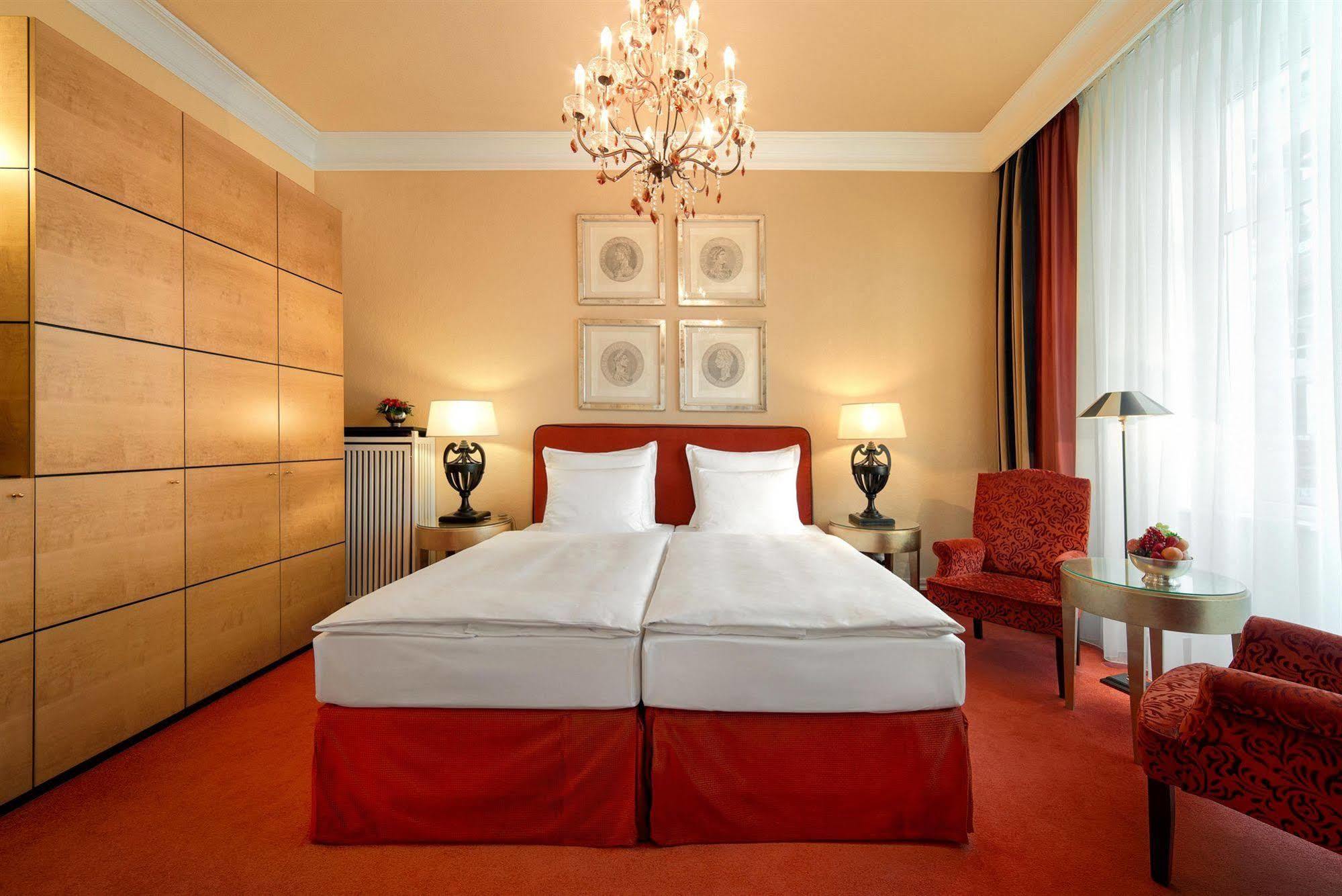 Romantik Hotel Das Smolka Хамбург Екстериор снимка