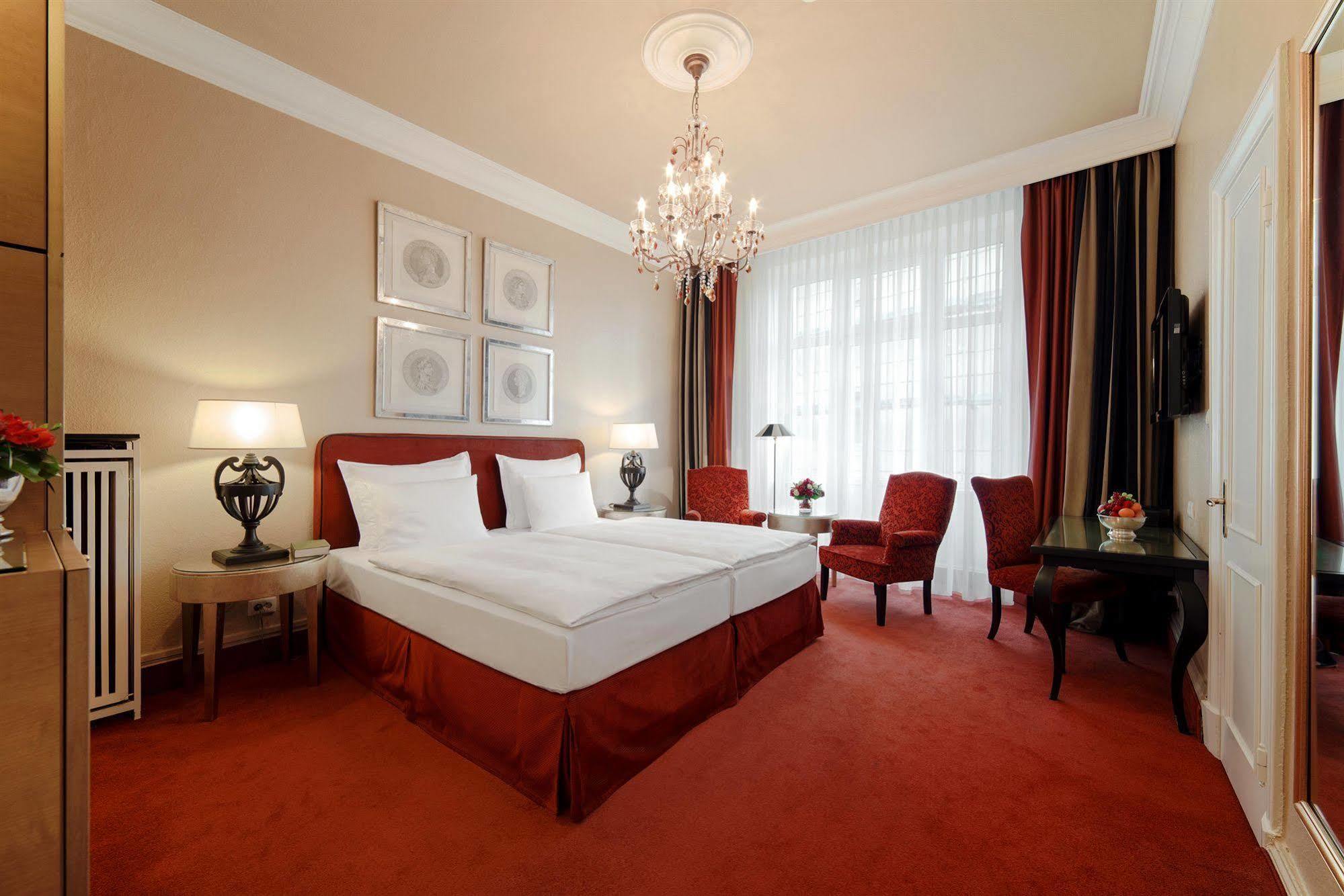 Romantik Hotel Das Smolka Хамбург Екстериор снимка