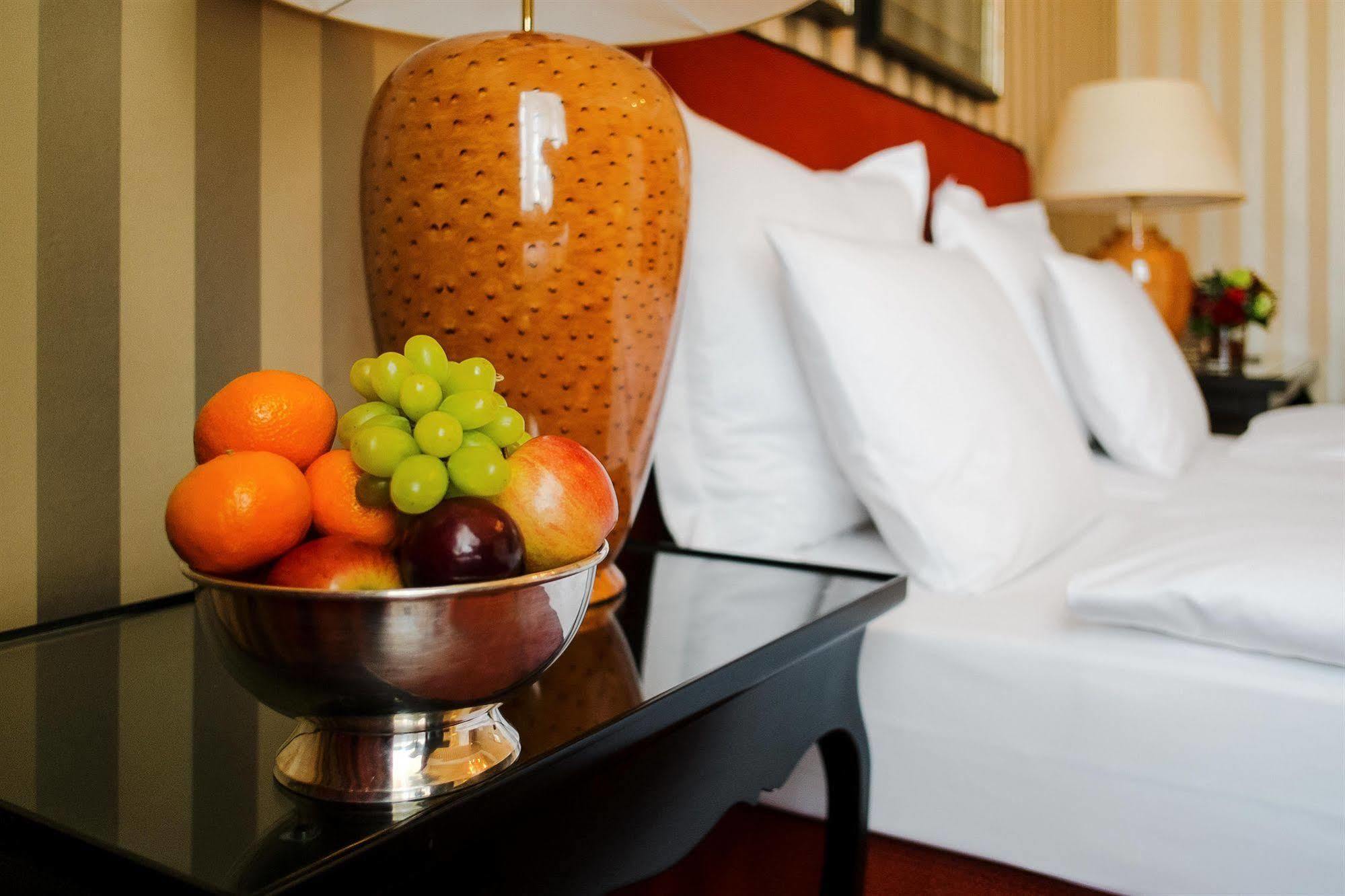 Romantik Hotel Das Smolka Хамбург Екстериор снимка